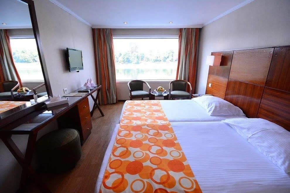 4 days 3 nights nile cruise from hurghada by bus - Image 3