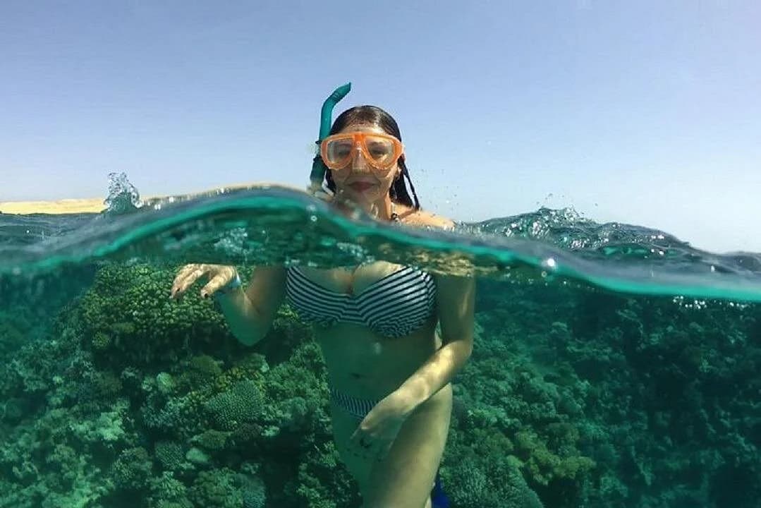 amazing hula hula island trip parasailing lunch hurghada - Image 5