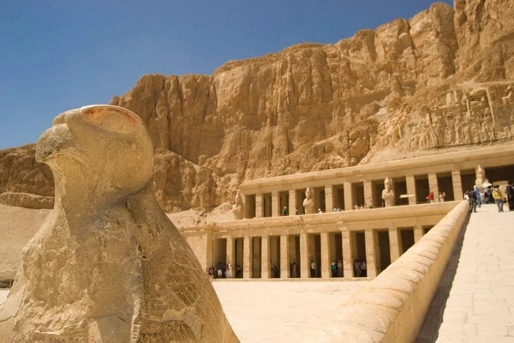 explore luxor valley of queens hatshepsut karnak hurghada - Image 5