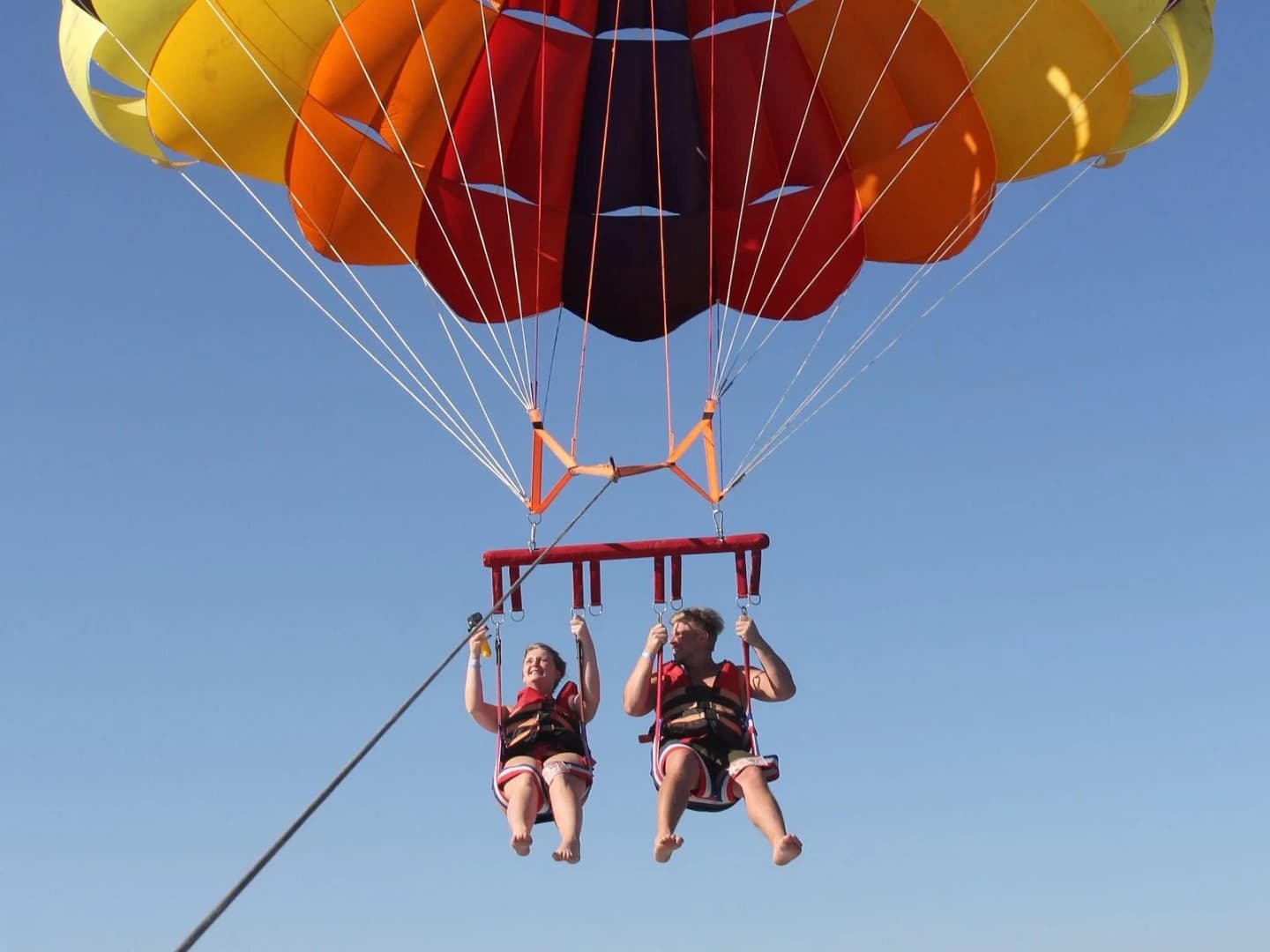 fly high thrilling parasailing adventure sharm el sheikh - Image 3