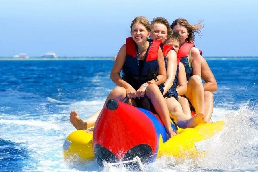 jet boat parasailing - Image 3