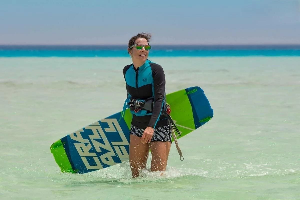 kite surfing experience 3 days of thrills await hurghada - Image 2