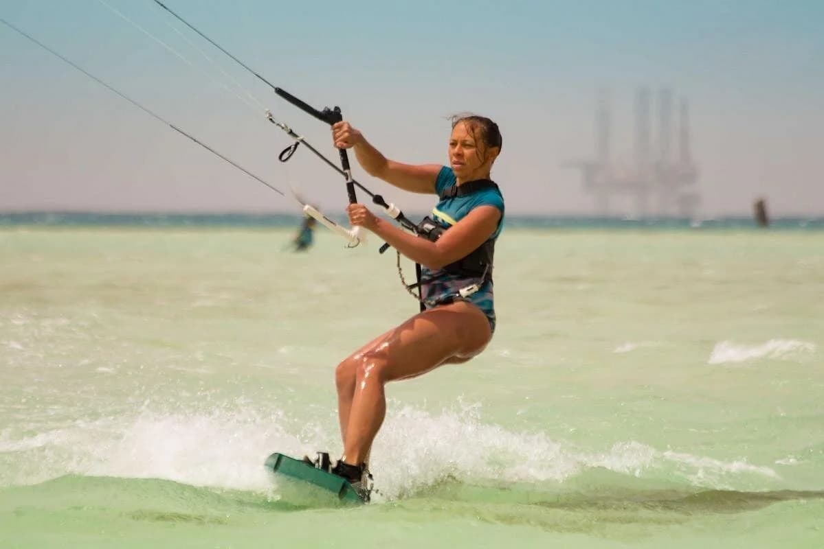 kite surfing experience 3 days of thrills await hurghada - Image 6