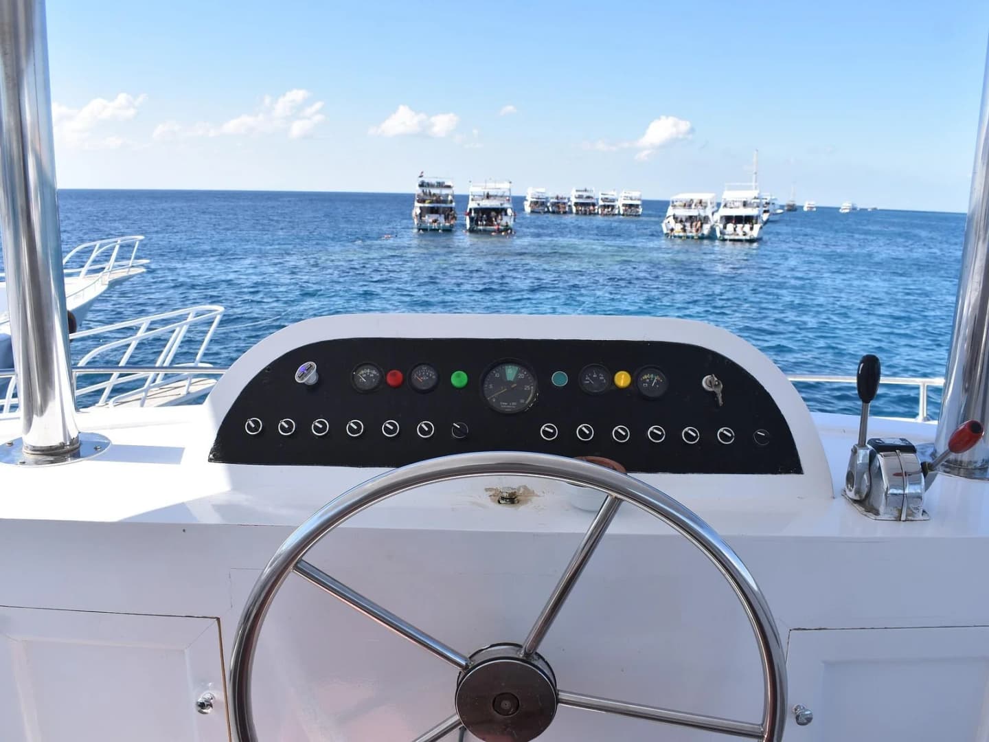 private yacht full day in sharm el sheikh - Image 2