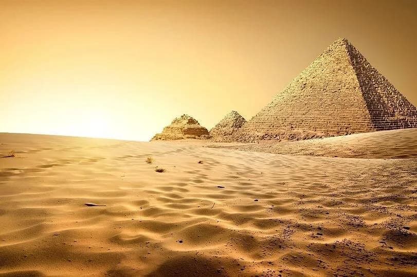 tour in cairo 2 days pyramids museum and hotel hurghada - Image 5