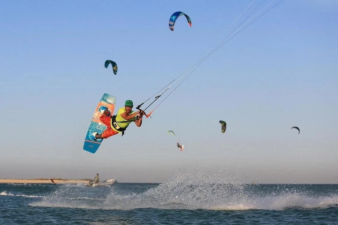 unleash the thrill 3 days kite surfing adventure hurghada - Image 3