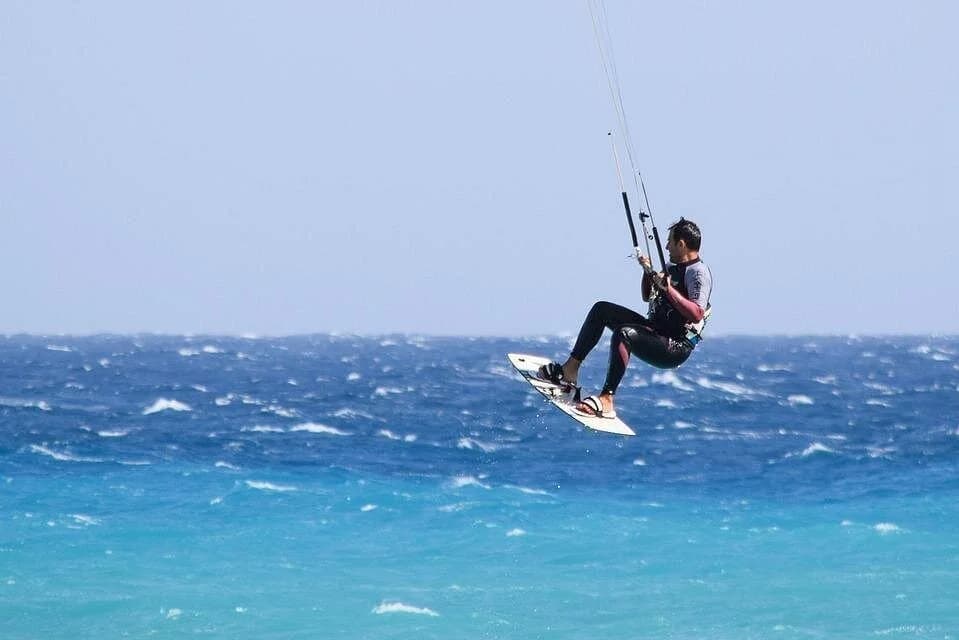 unleash the thrill 3 days kite surfing adventure hurghada - Image 6