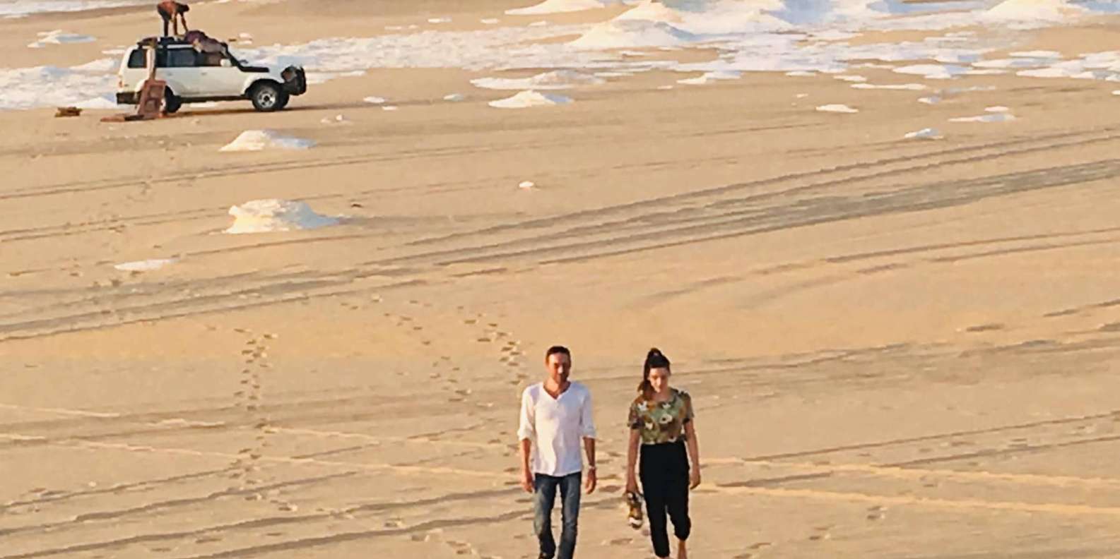 Cairo: 3-Day White Desert & Bahariya Camping Tour