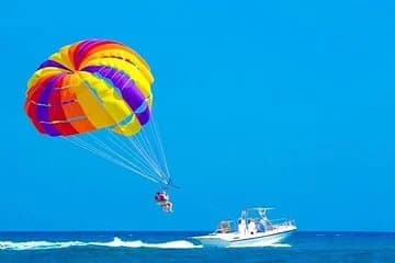 Parasailing Adventure in Hurghada - Image 3