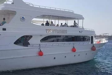 Tiran Island Snorkeling Excursion - Image 3