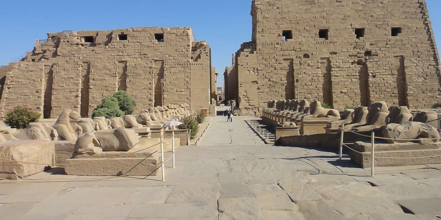 Cairo: Private Luxor Day Trip by Plane, All-Incl