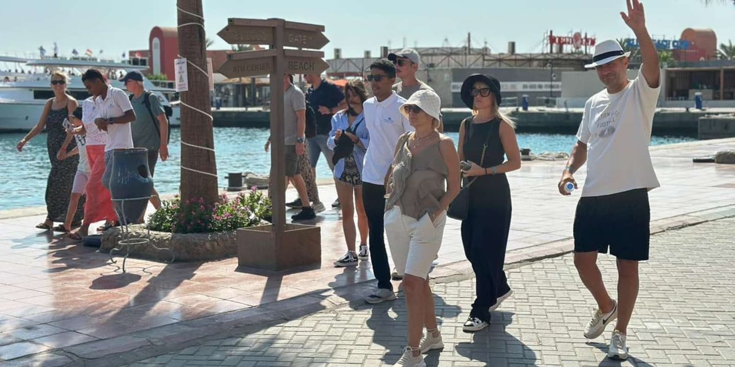 Hurghada: Guided City Tour with Local Market Stop