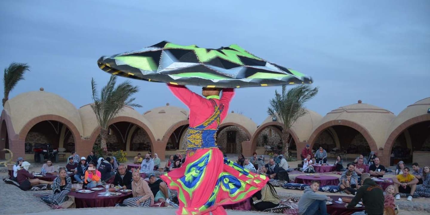 Hurghada: Desert Safari with Quad, Buggy & Dinner Show