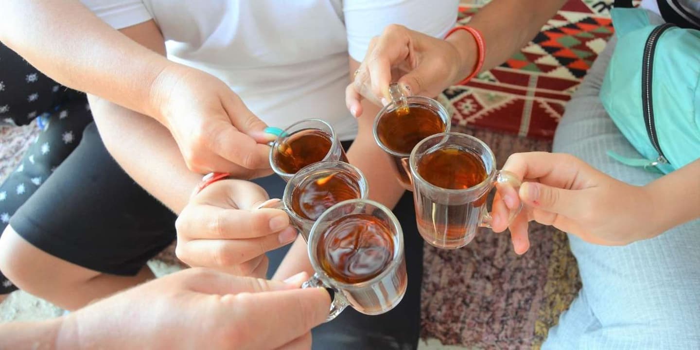 Hurghada: Quad Bike Desert Safari & Bedouin Dinner