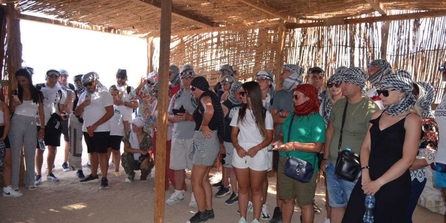 Hurghada: Quad Bike Desert Safari & Bedouin Dinner