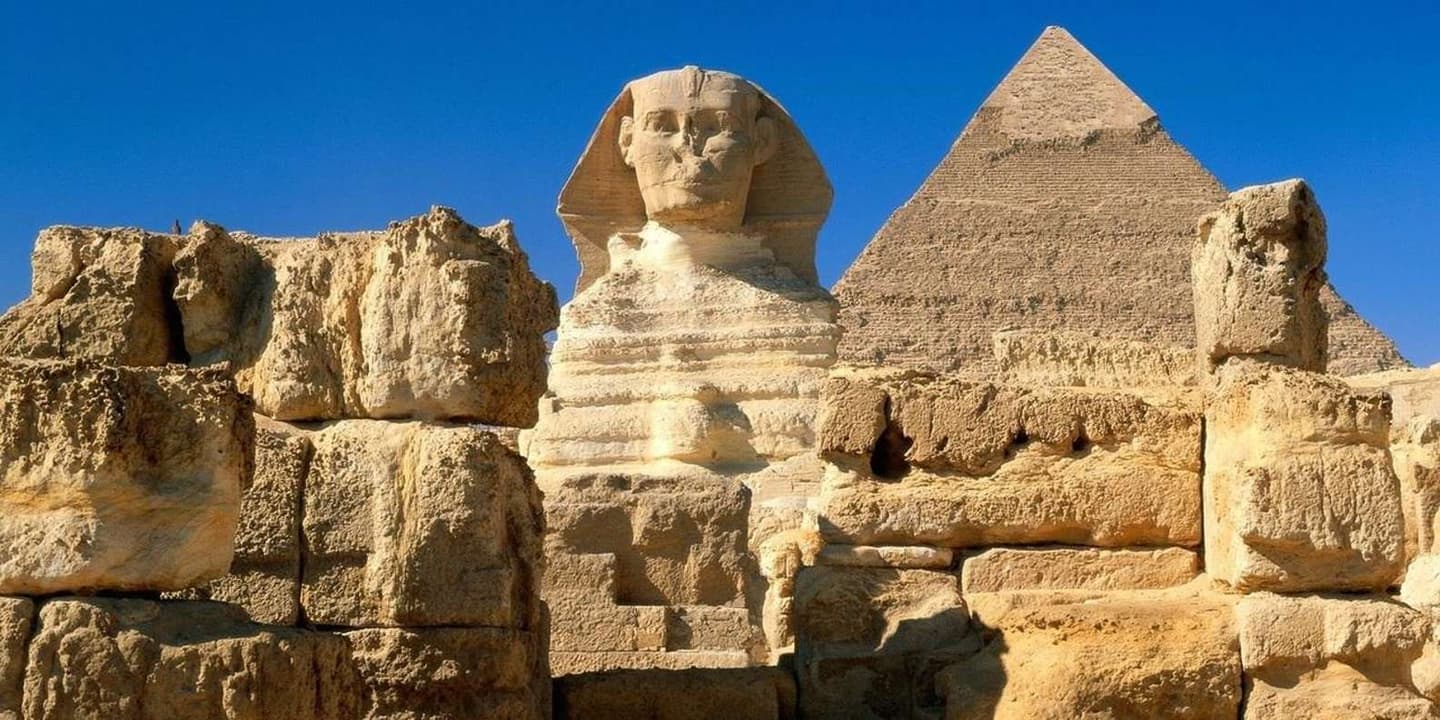 Hurghada: Full-Day Cairo Trip by Plane