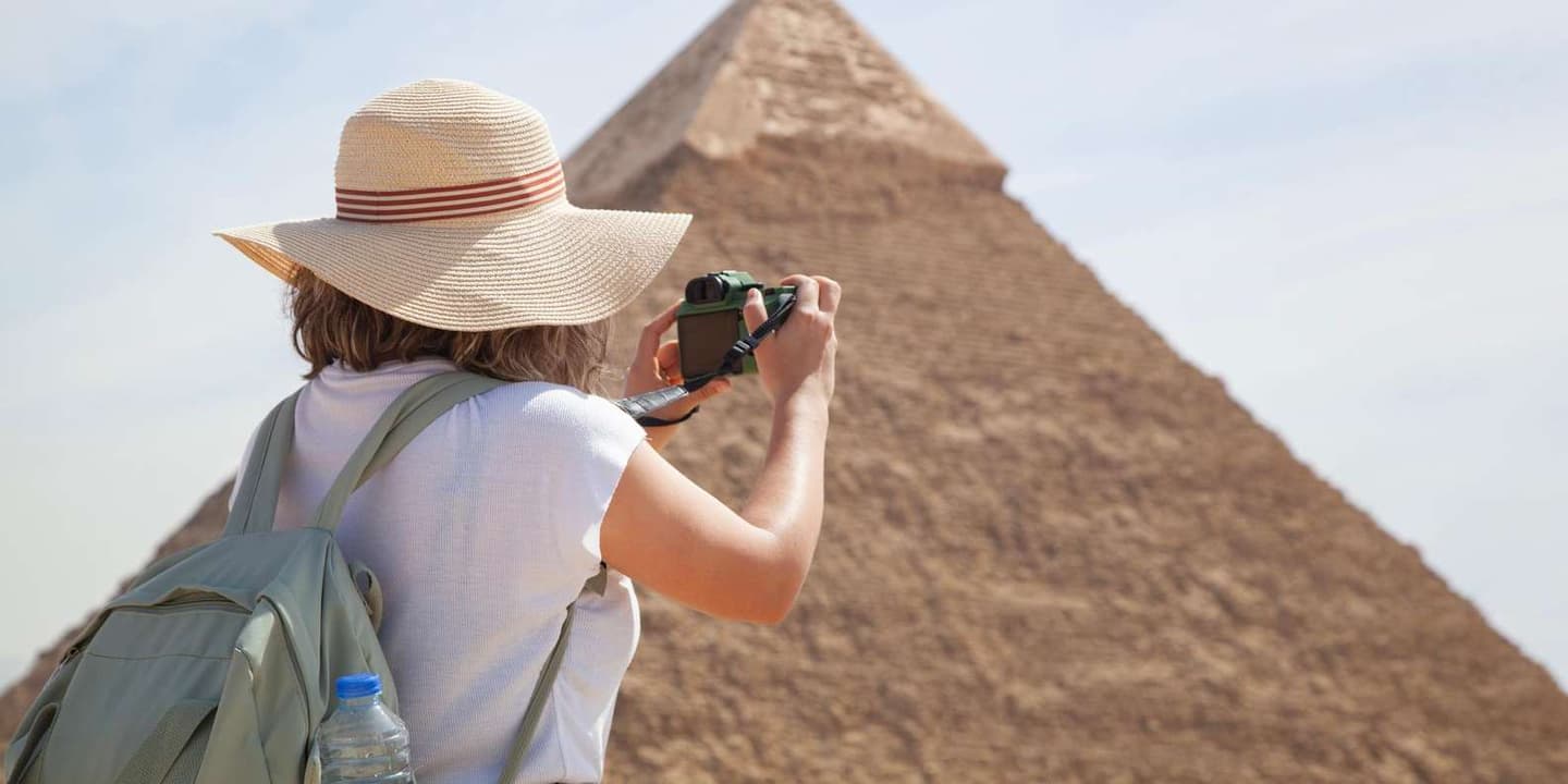 Hurghada: Full-Day Cairo Trip by Plane