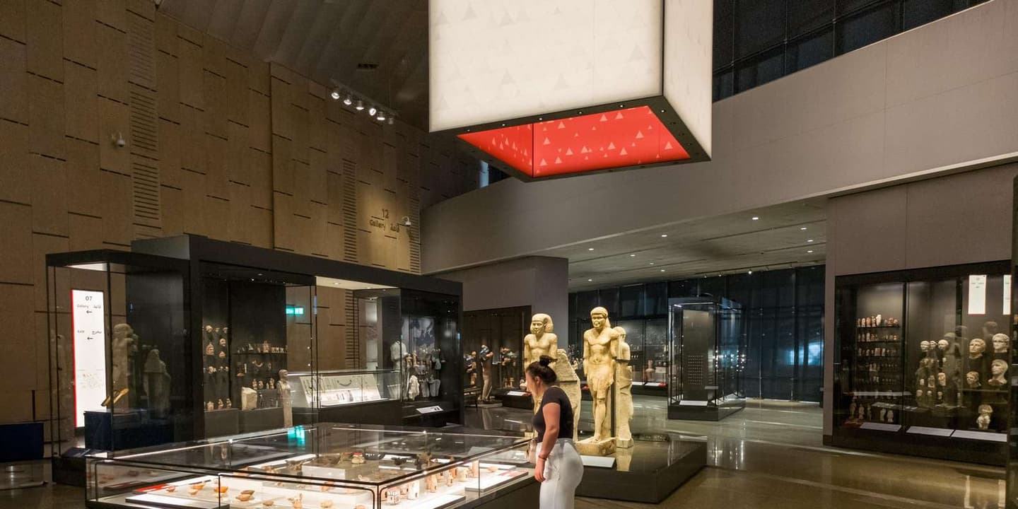 Hurghada: Grand Egyptian Museum, Pyramids & Sphinx Tour