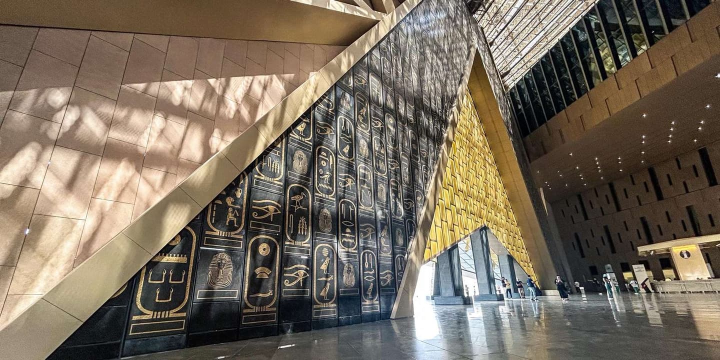 Hurghada: Grand Egyptian Museum, Pyramids & Sphinx Tour