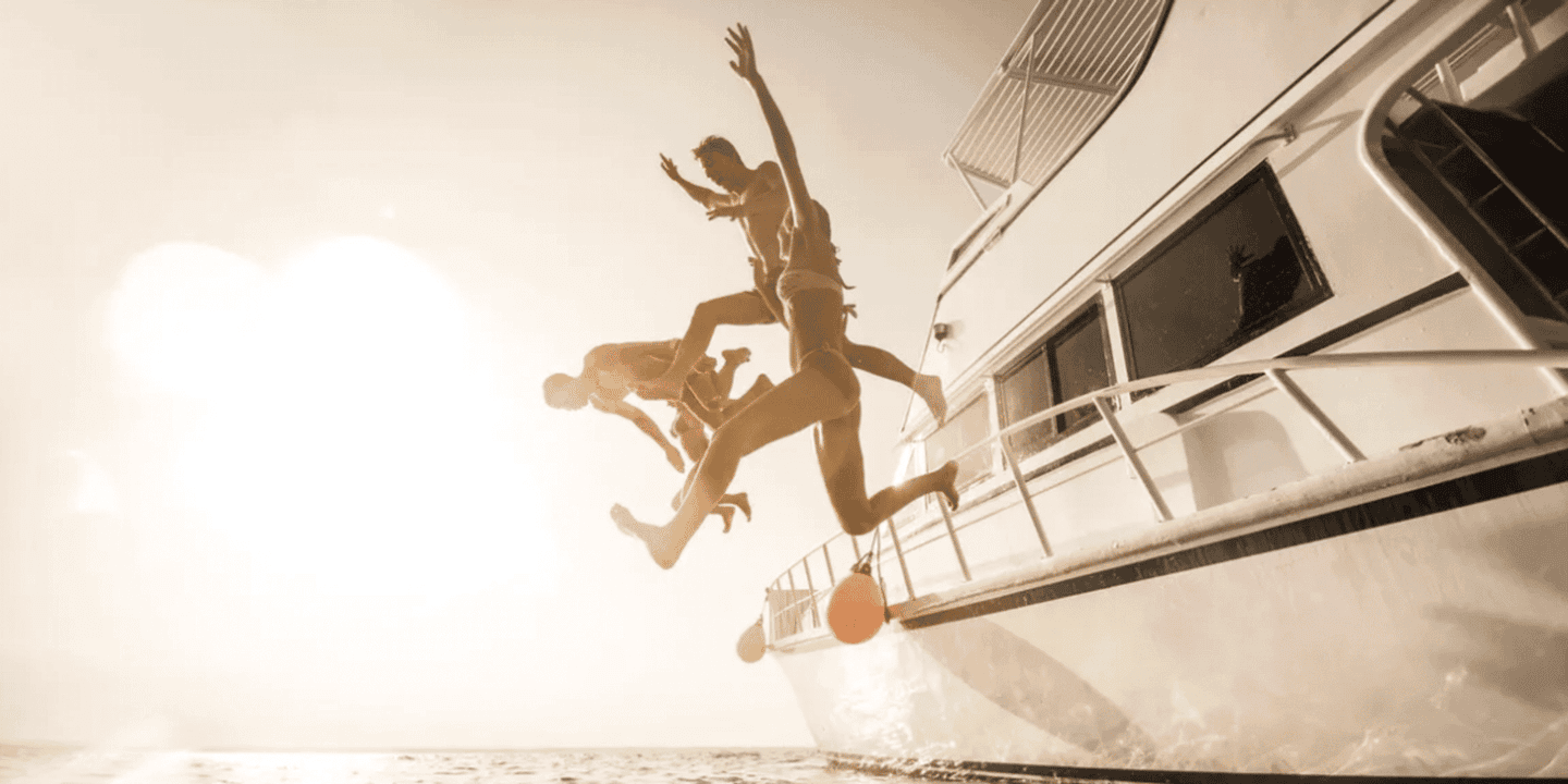 Hurghada: Yacht Snorkelling Trip to Orange Bay