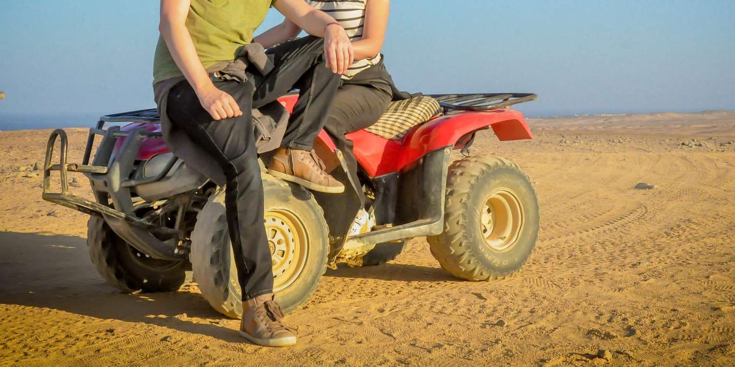 Hurghada: Quad Bike, Camel, Show, Dinner & Stargazing