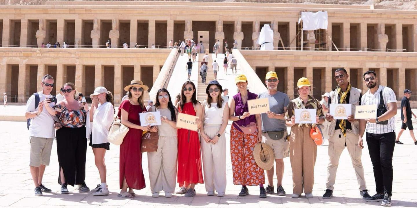 Hurghada: Small-Group Luxor Highlights & Tut Tomb Day Tour