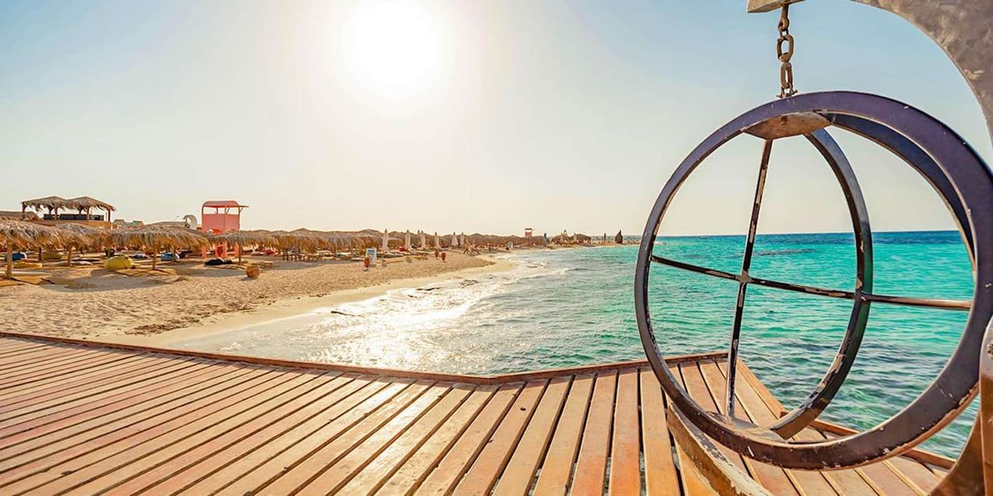 Hurghada: Sunset Hula Hula Island W/ Snorkeling & Lunch