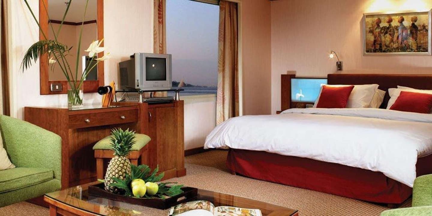 Luxor: 4-Day Nile Cruise with Guided Tours & Abu Simbel