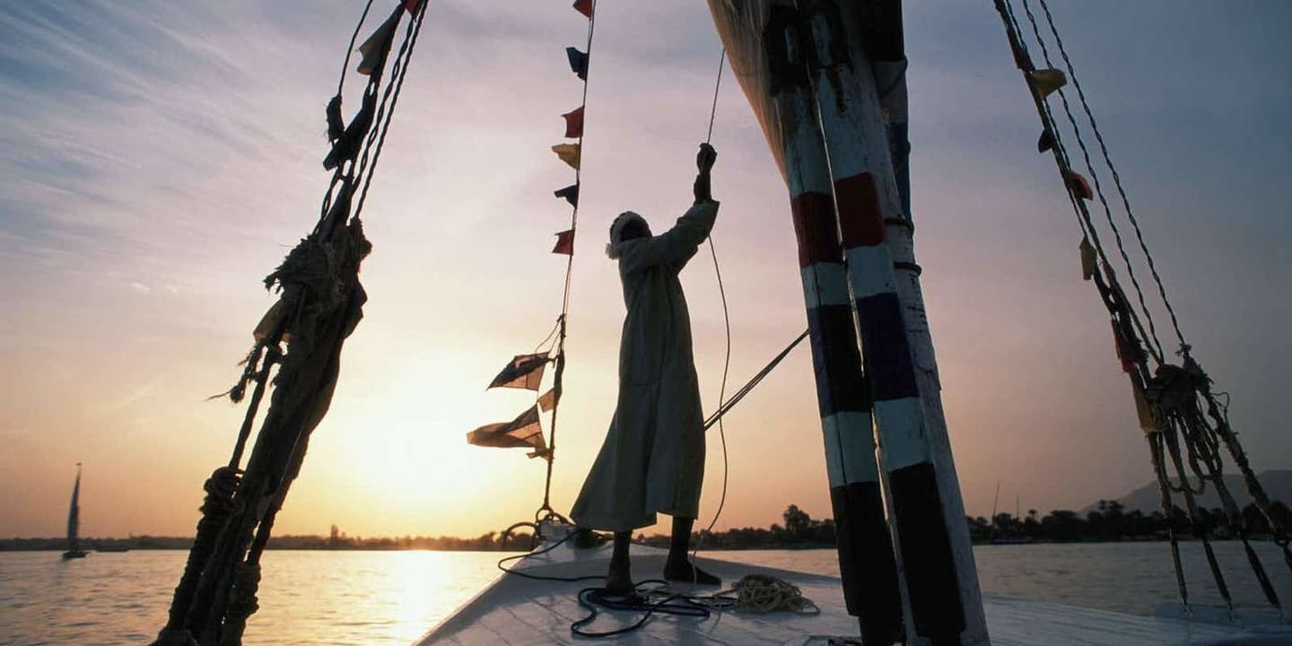 Luxor: Sunset Felucca Boat Trip with Hotel Pickup