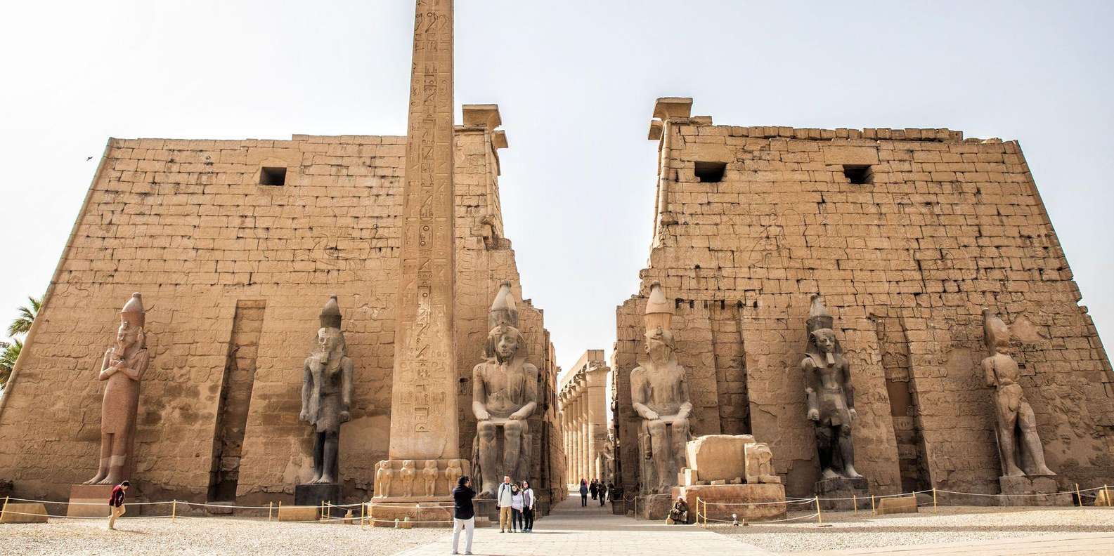 Luxor: West & East Banks & Tutankhamun Tomb Tour