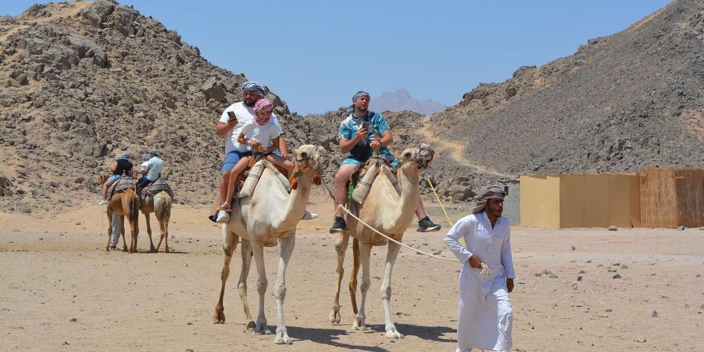 Marsa Alam: Desert Quad Bike & Bedouin Village Ride