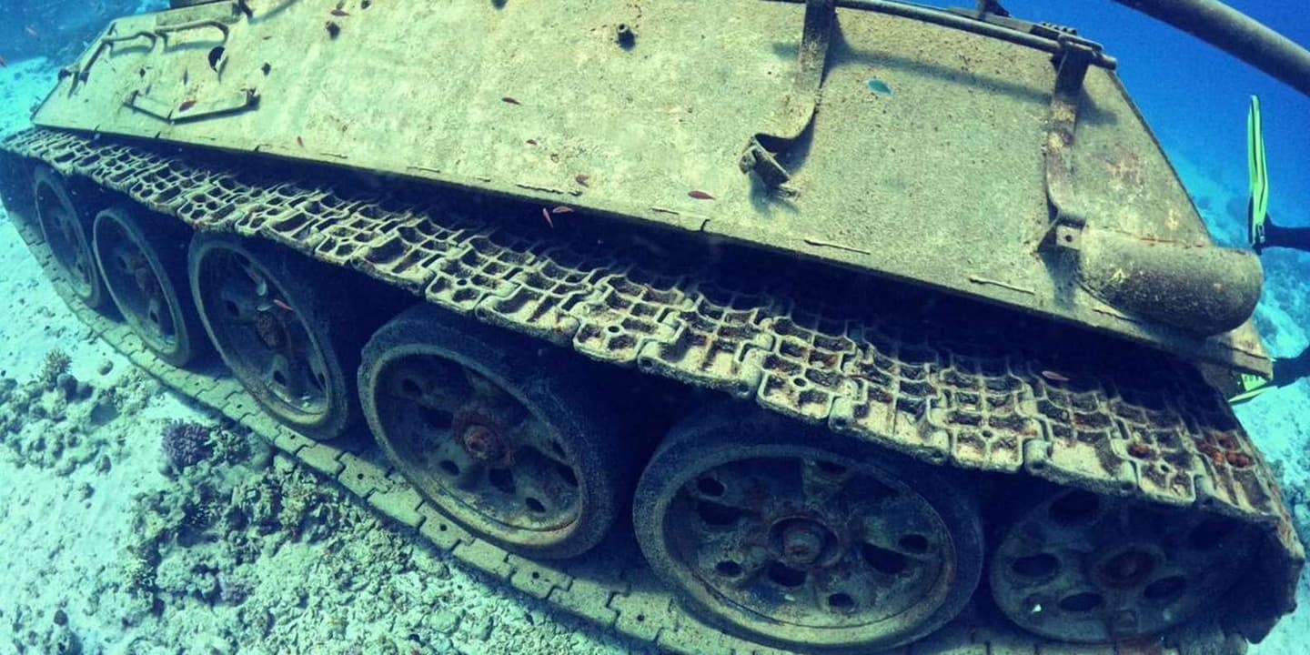 Hurghada: Red Sea Military Museum scuba dive