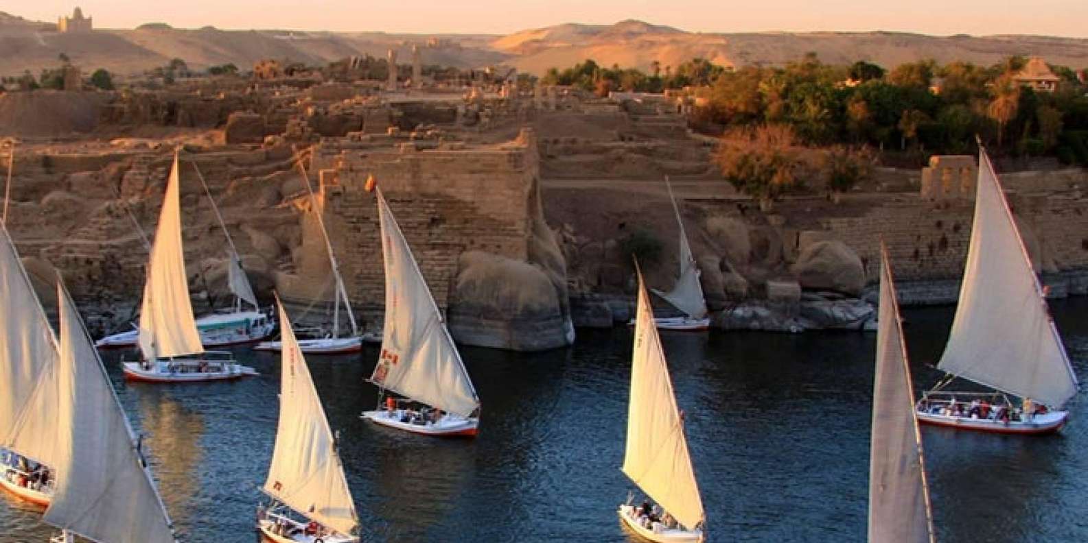 Hurghada: Private Felucca Ride on the Nile River