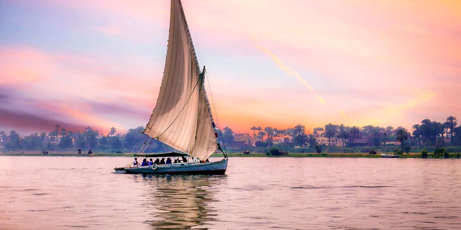 Hurghada: Private Felucca Ride on the Nile River