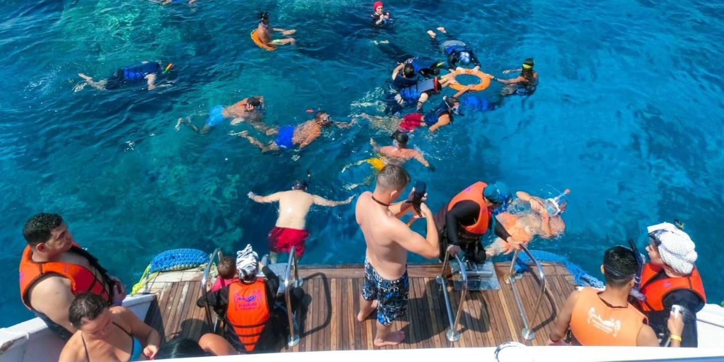 Sharm El Sheikh: Tiran Island Cruise, Snorkel & Dive