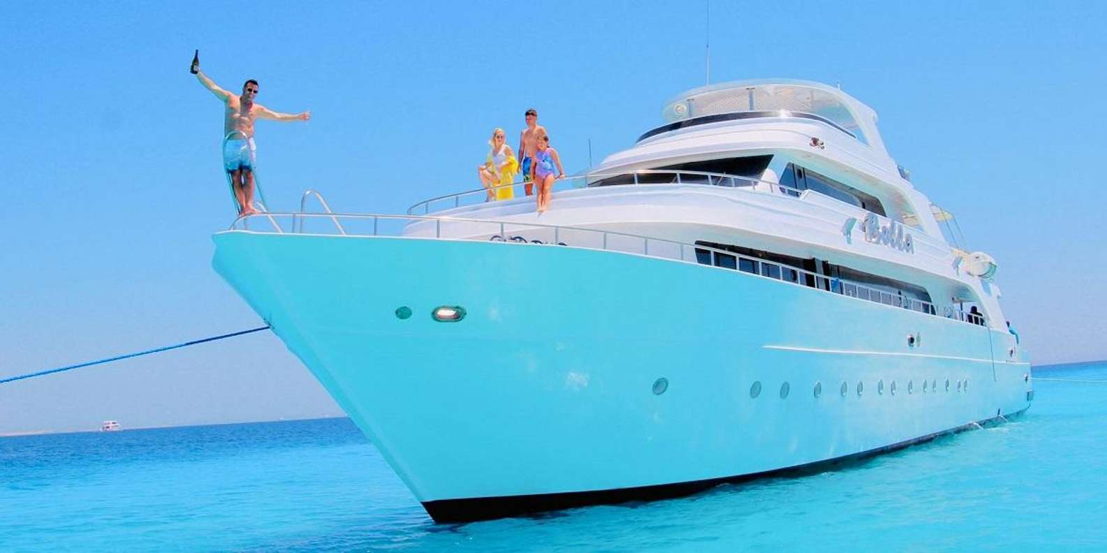 Sharm: VIP Snorkelling Cruise with International Lunch