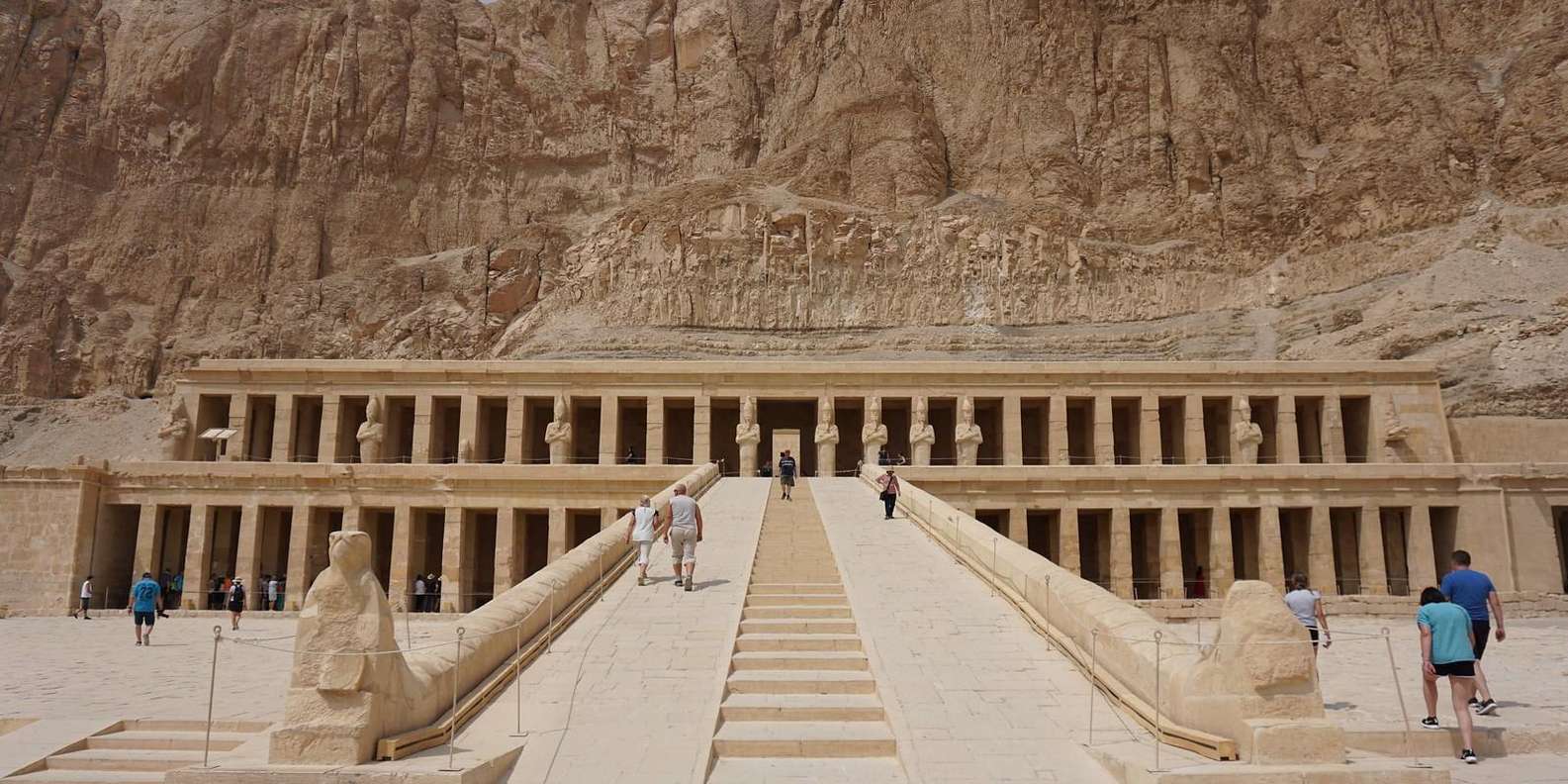 Cairo: Overnight Trip to Luxor by Plane