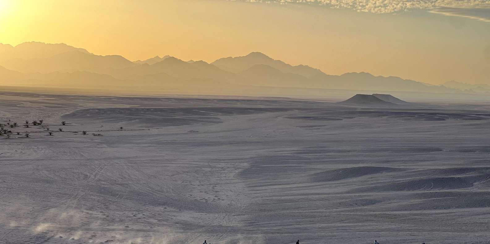 Hurghada: Sunset Oasis Safari with Horse Ride & Stargazing