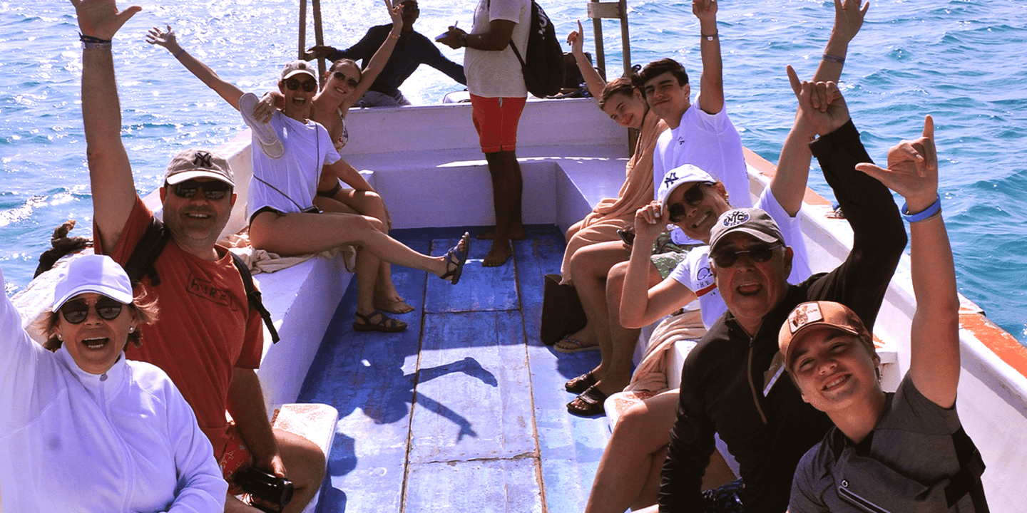 Sharm El Sheikh: Red Sea Cruise with Dinner & Transfer