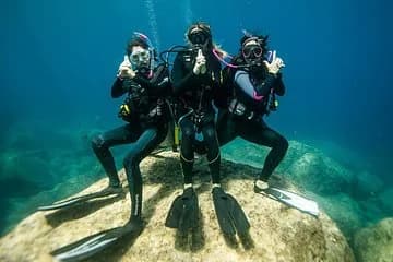 PADI Open Water Course Advanced Diving in Hurghada - Hurghada - Image 1