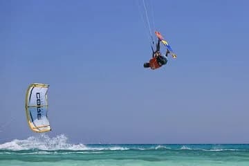 Kite Surfing Adventure 3 Days of Thrilling Excitement - Hurghada - Image 1