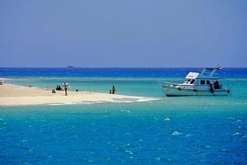 Private Boat Snorkeling Trip From Hurghada And Lunch Up To 10 Pax - Image 1